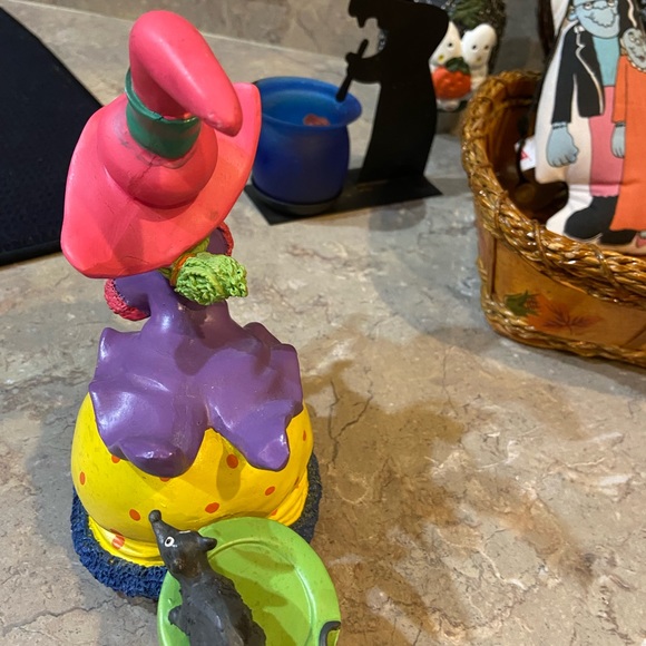 8 piece Halloween bundle - Picture 13 of 16